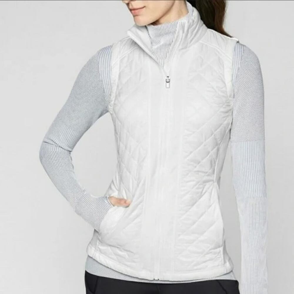 Athleta Rock Ridge Vest White Zip Quilt Lined Sleeveless Women's Size XS Puffer